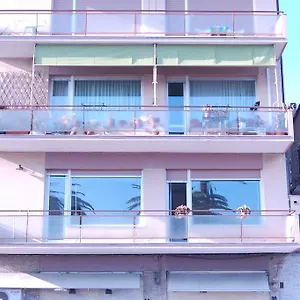 ゲストハウス Il Ponentino ヴァラッツェ
