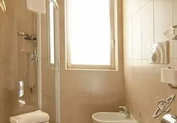 Hotel Fiera Milano رو